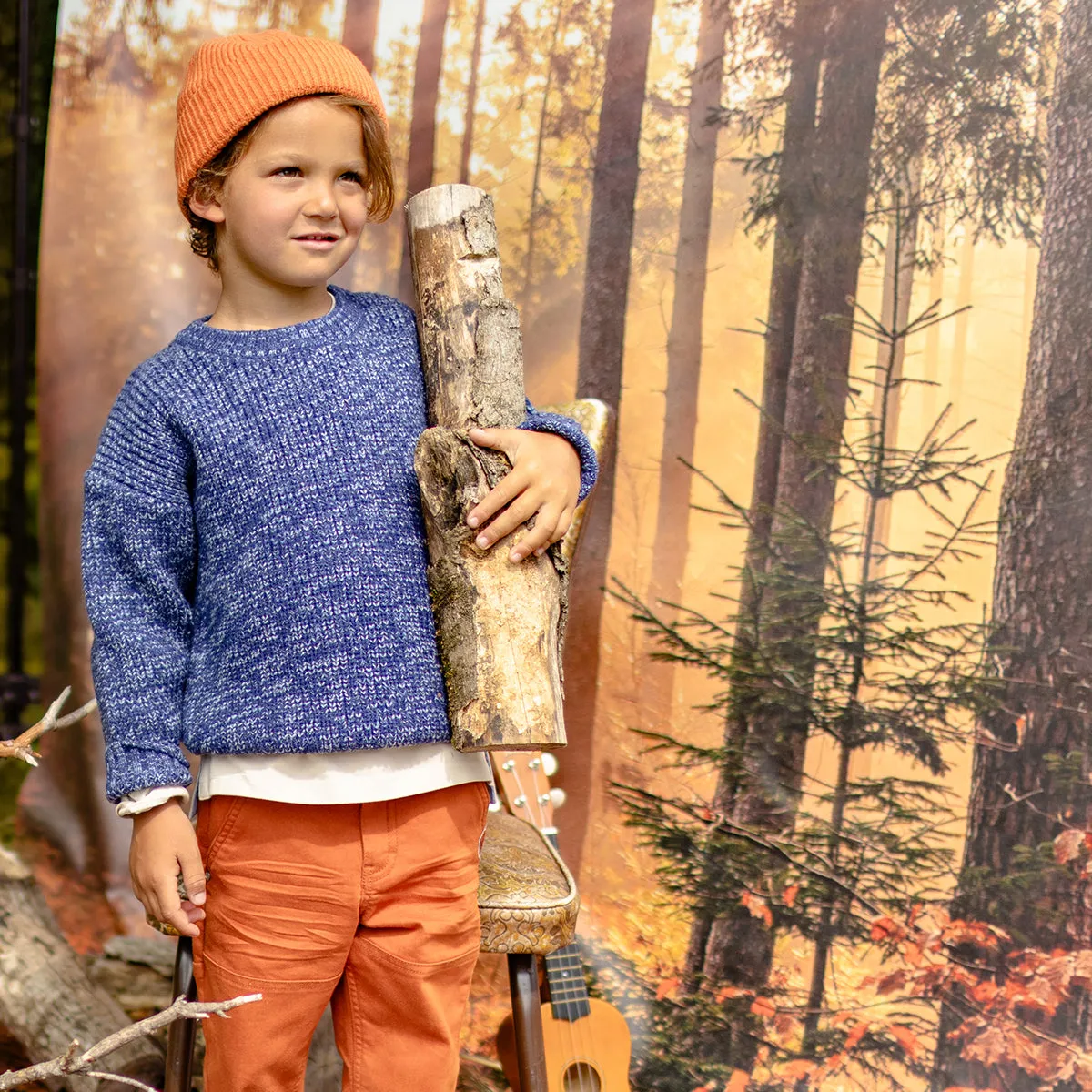 Chandail en tricot bleu chiné, enfant || Knitted sweater in blue mottled fabric, child