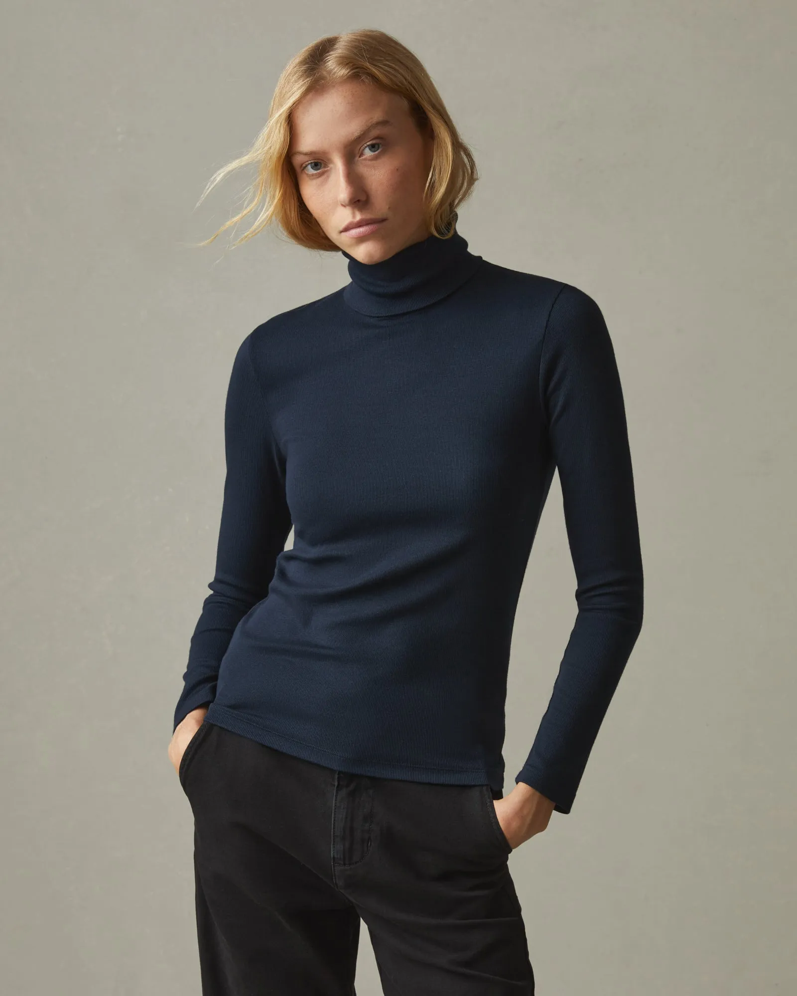 Micro Rib Turtleneck - Dark Navy