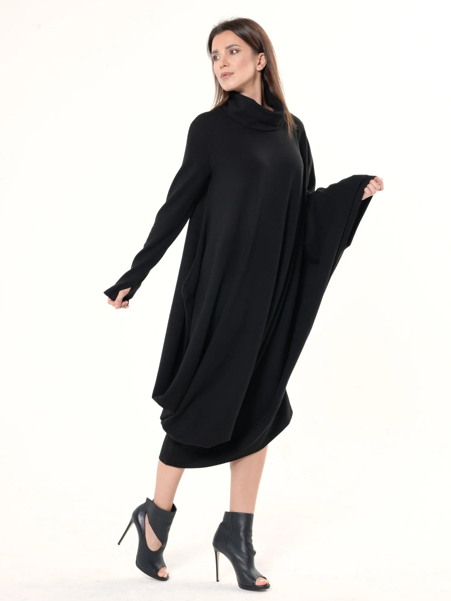 Soft Loose Turtleneck Dress In Black