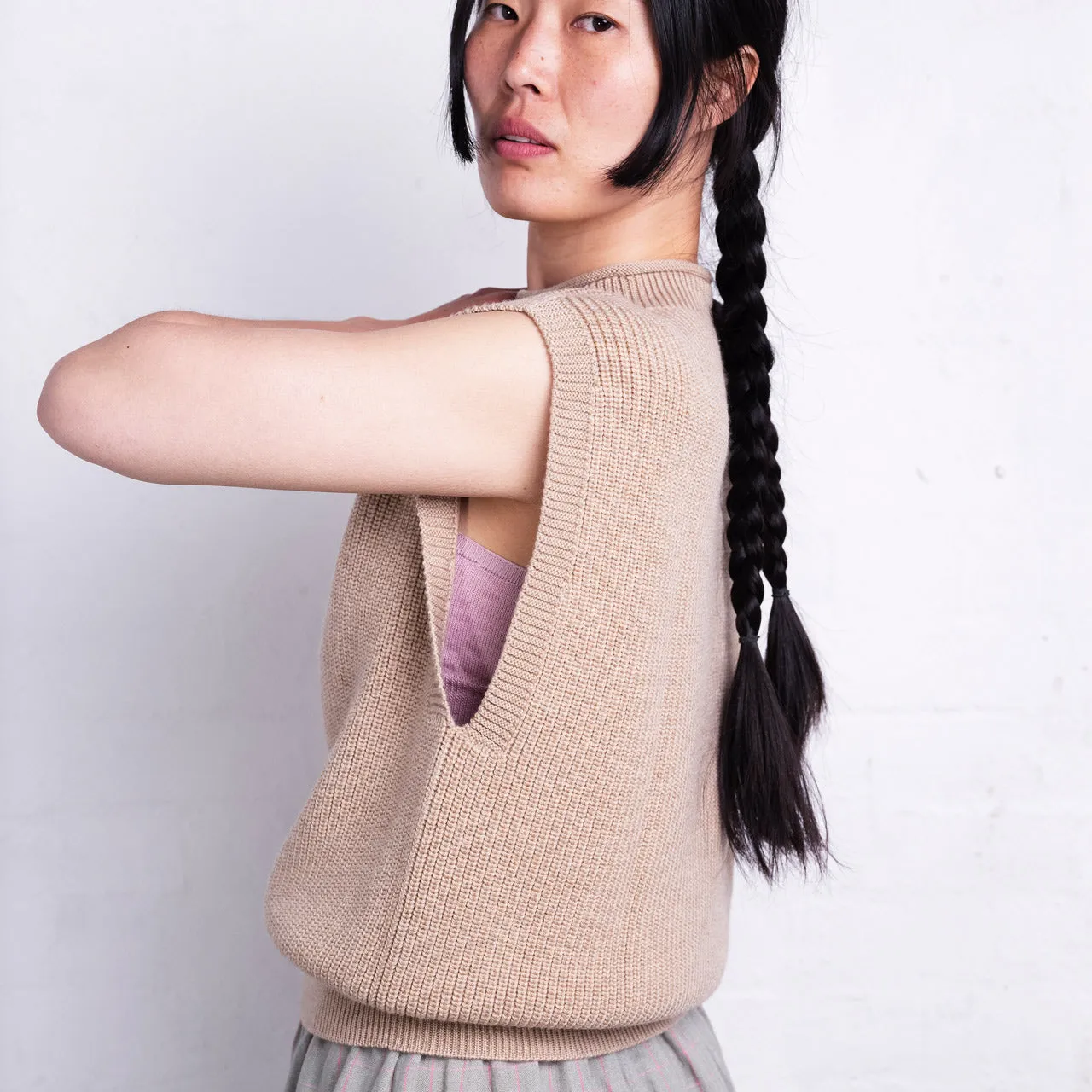 Women's Knitted Vest - 100% Merino Wool - Sand (S-XL)